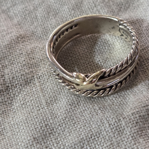 David Yurman Signature X Crossover Ring in SS and 18k, Size 8 - Picture 9 of 14